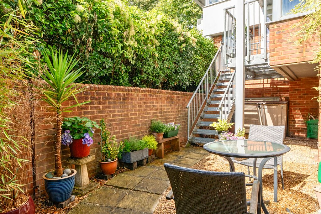 Property photo 3 of 17