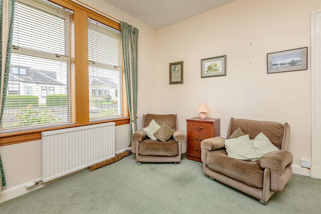 Property photo 2 of 20 Picture No. 02