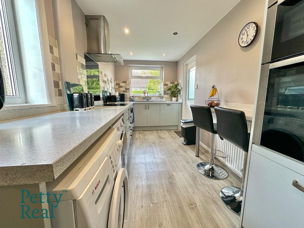 Property photo 1 of 17 22D8831D-0B1F-441D-B1Aa-C8Ad68F65A8B.Jpeg