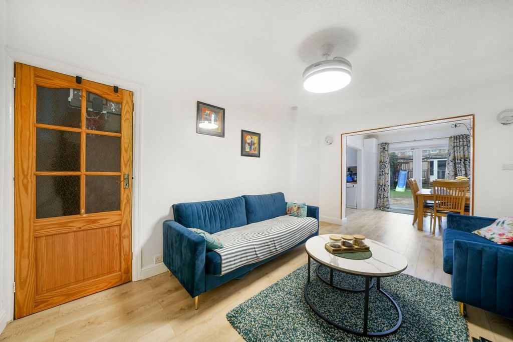 Property photo 3 of 29