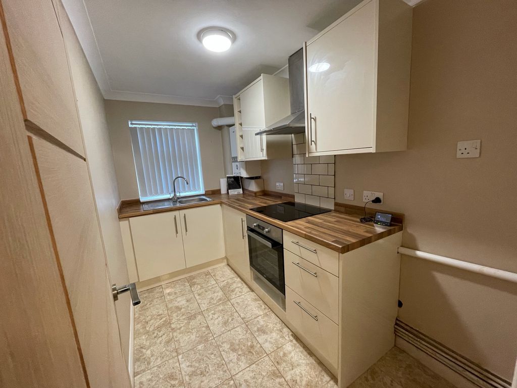 Property photo 1 of 5