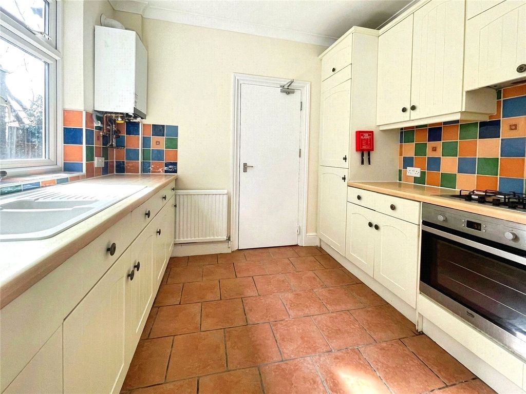 Property photo 2 of 12 Kitchen