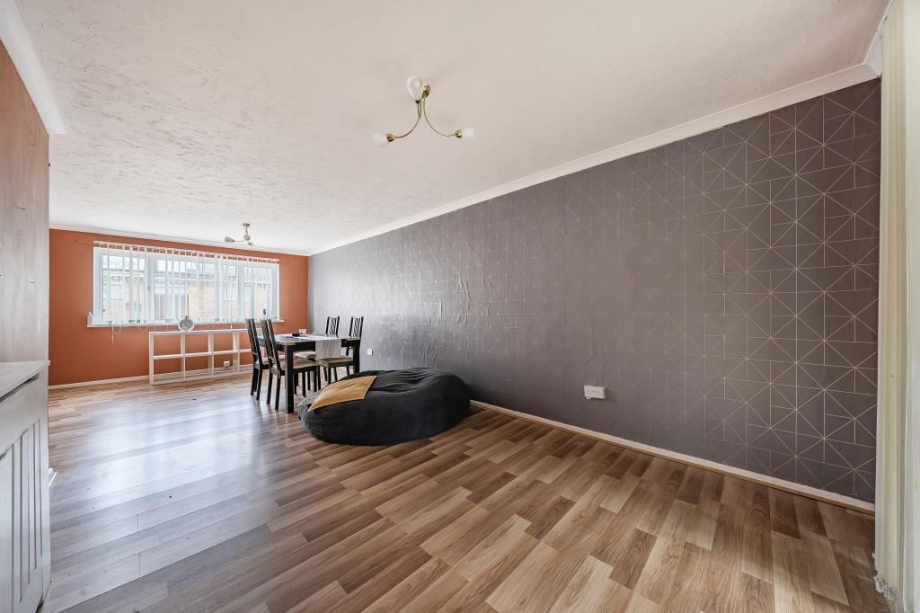 Property photo 2 of 19 Reception