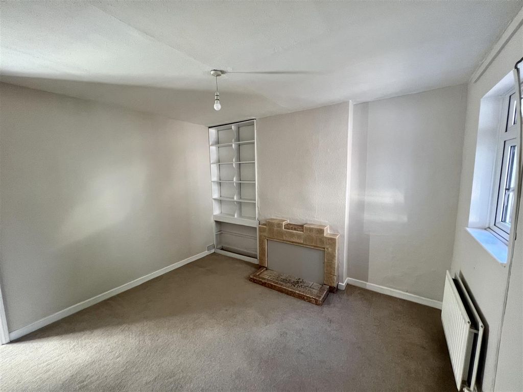 Property photo 3 of 7 A05E3Cbe-1380-4675-B8A8-F4E57F0B5828.Jpeg