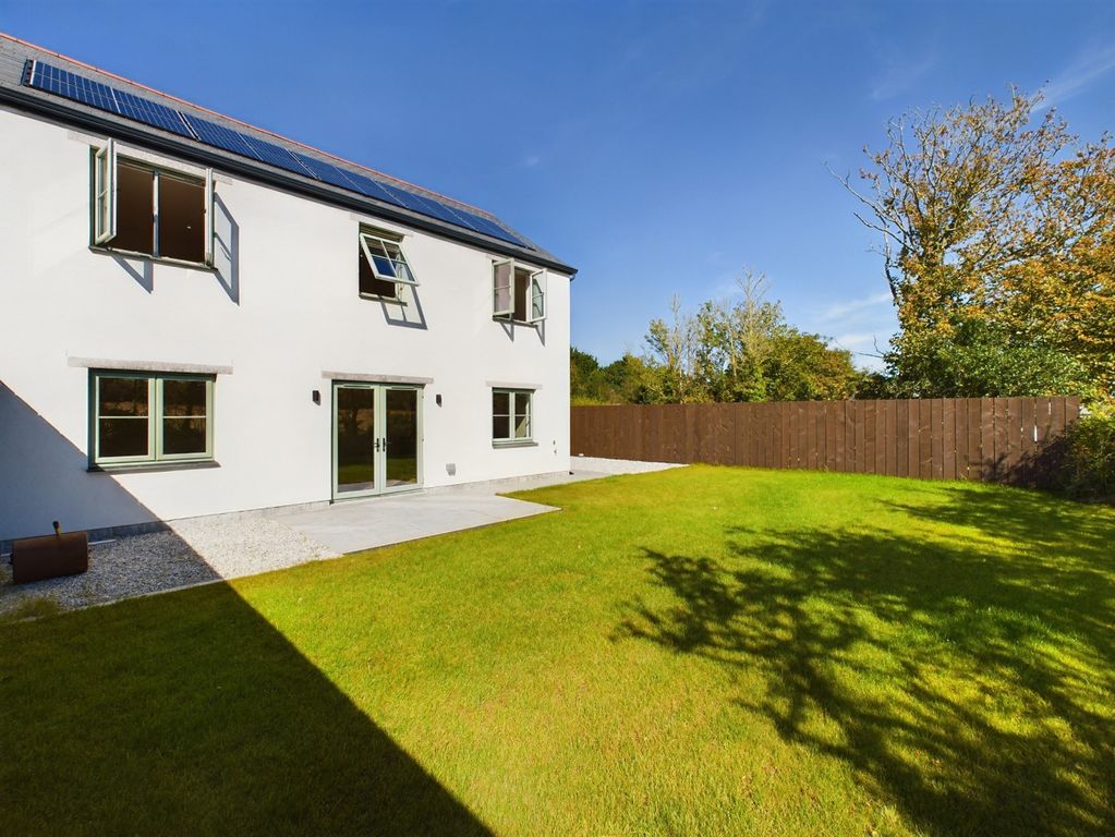 Property photo 2 of 15 3381757