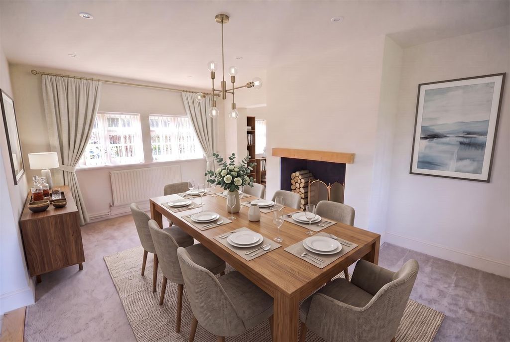 Property photo 3 of 15 Dining Room.Jpg