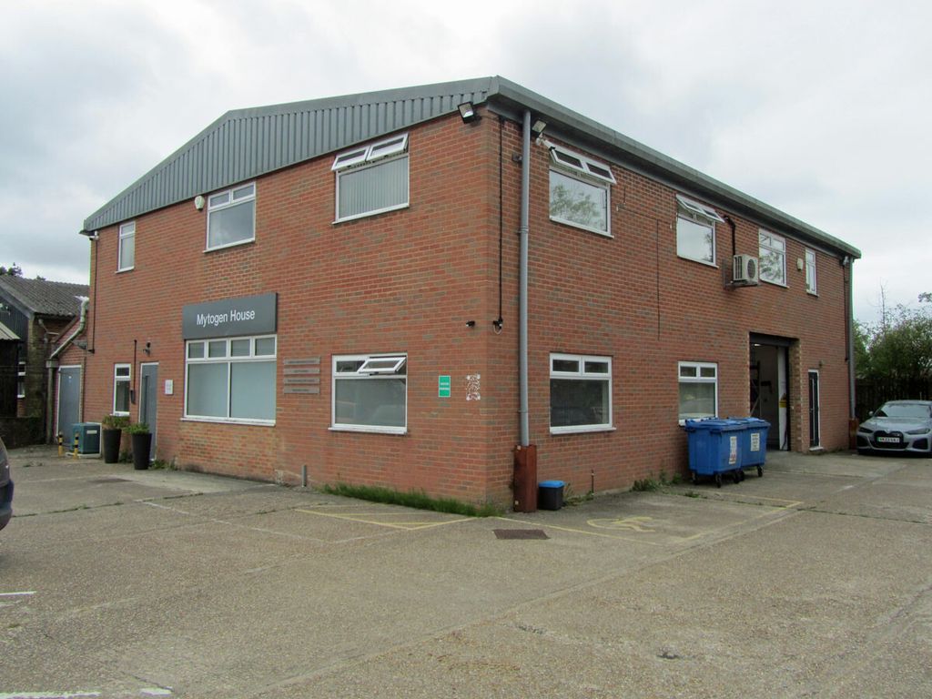 Property photo 1 of 6 Mytogen House, Heathfield