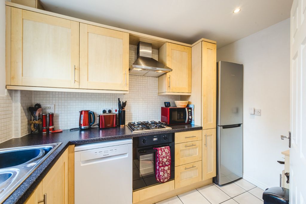 Property photo 3 of 14 5151663