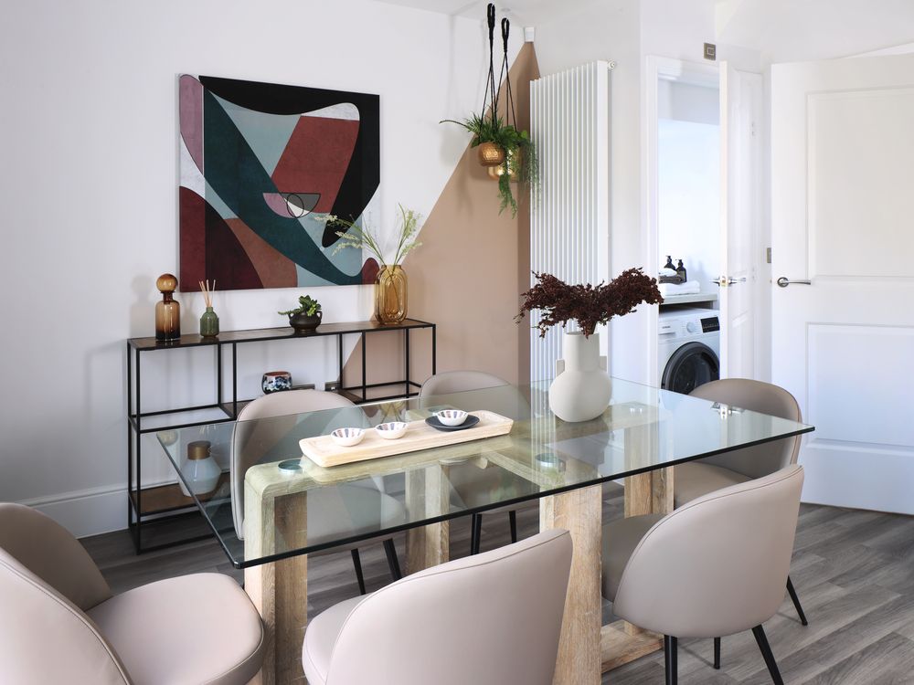 Property photo 3 of 8 Wye Dining Area