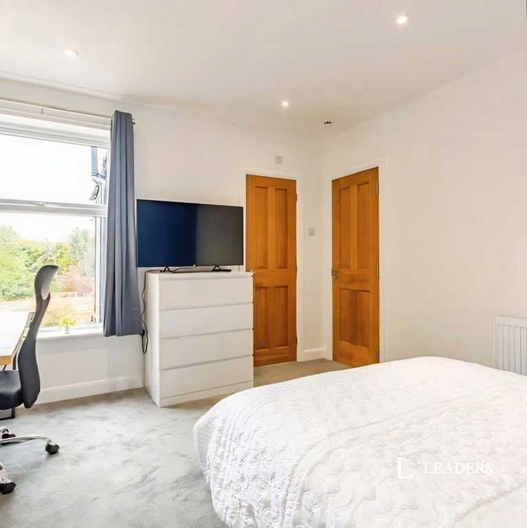 Property photo 2 of 13 Pbox-Img.Jpg