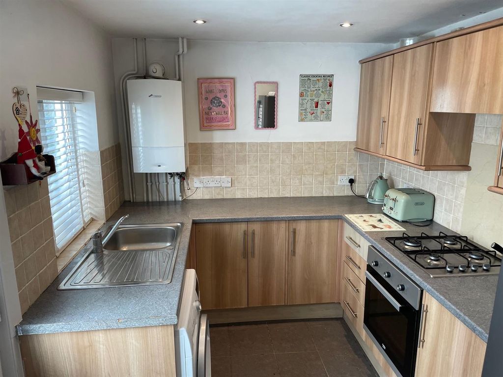 Property photo 2 of 11 1.Jpg