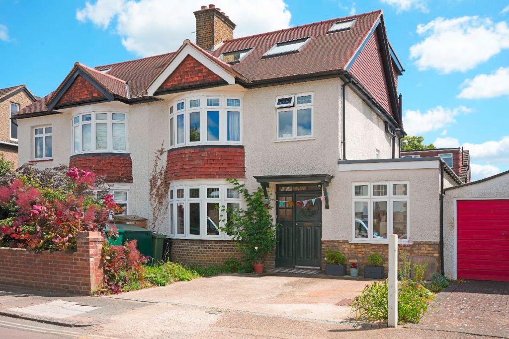 Property photo 1 of 27