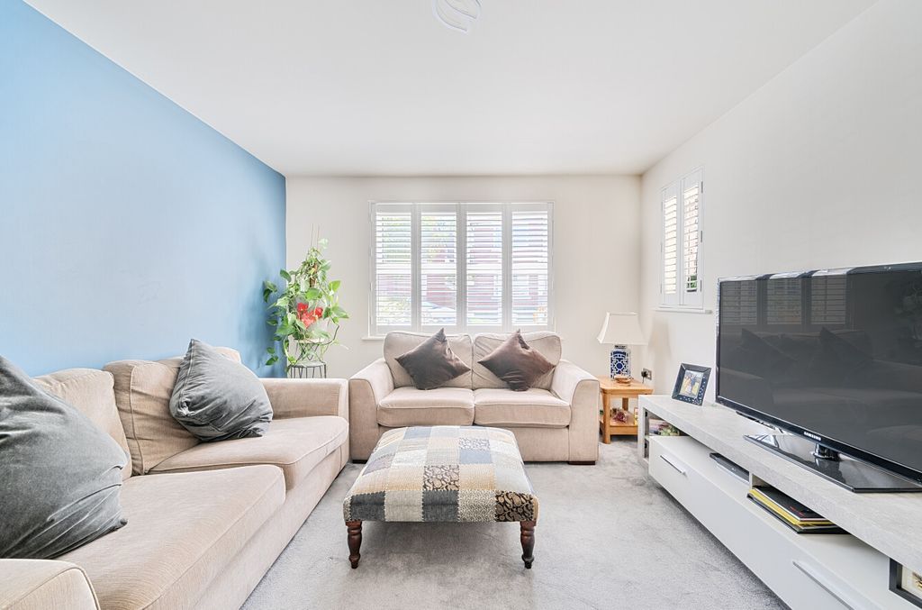 Property photo 3 of 20 Tiverton, Seddons
