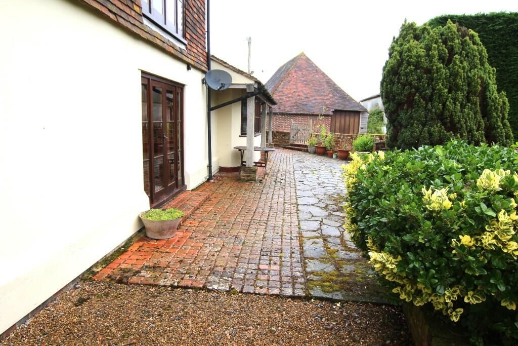 Property photo 3 of 5