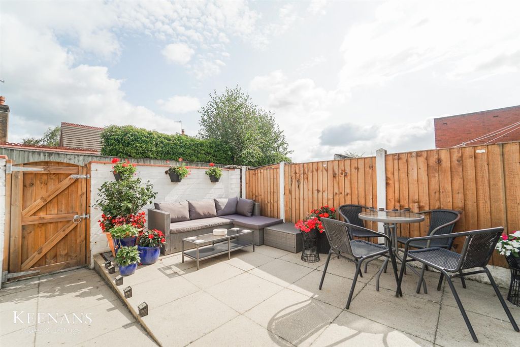 Property photo 3 of 26 11.Jpg