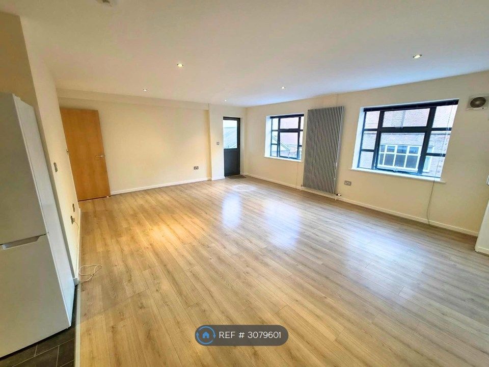 Property photo 2 of 10 Lounge