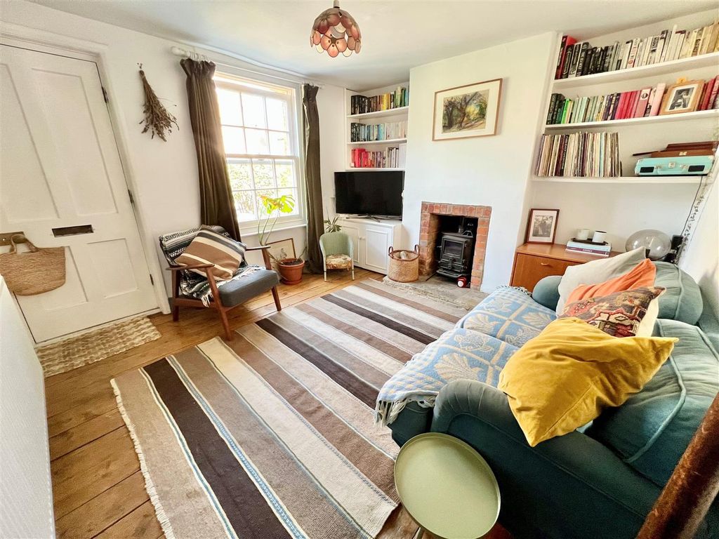 Property photo 2 of 14
