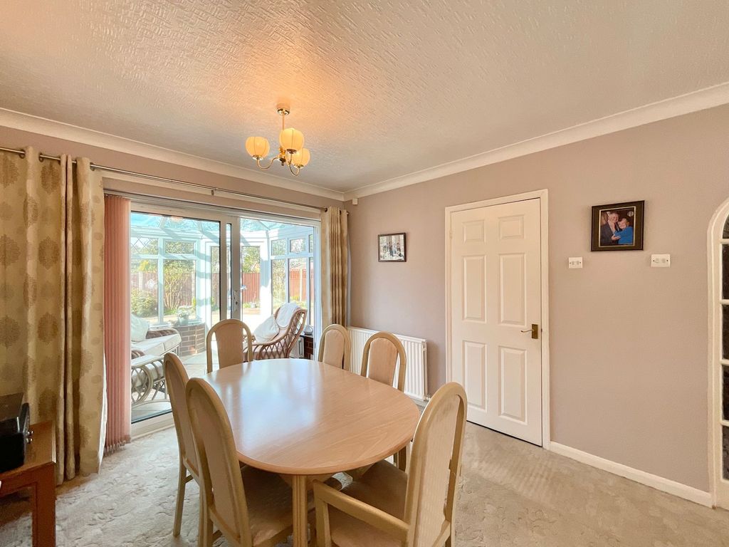 Property photo 3 of 23
