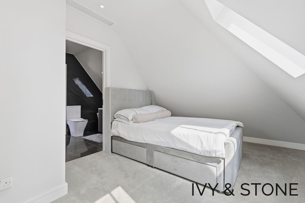 Additional image 28 of 3 bed detached house for saleChalk Lane, Harlow, Essex CM17