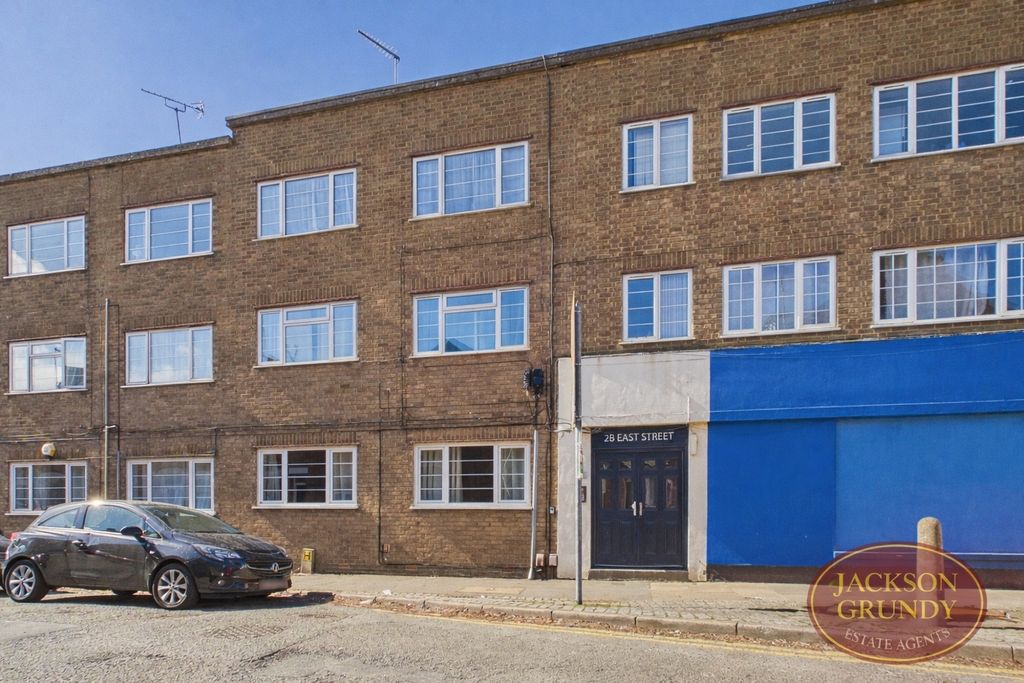 Property photo 1 of 10 East Street