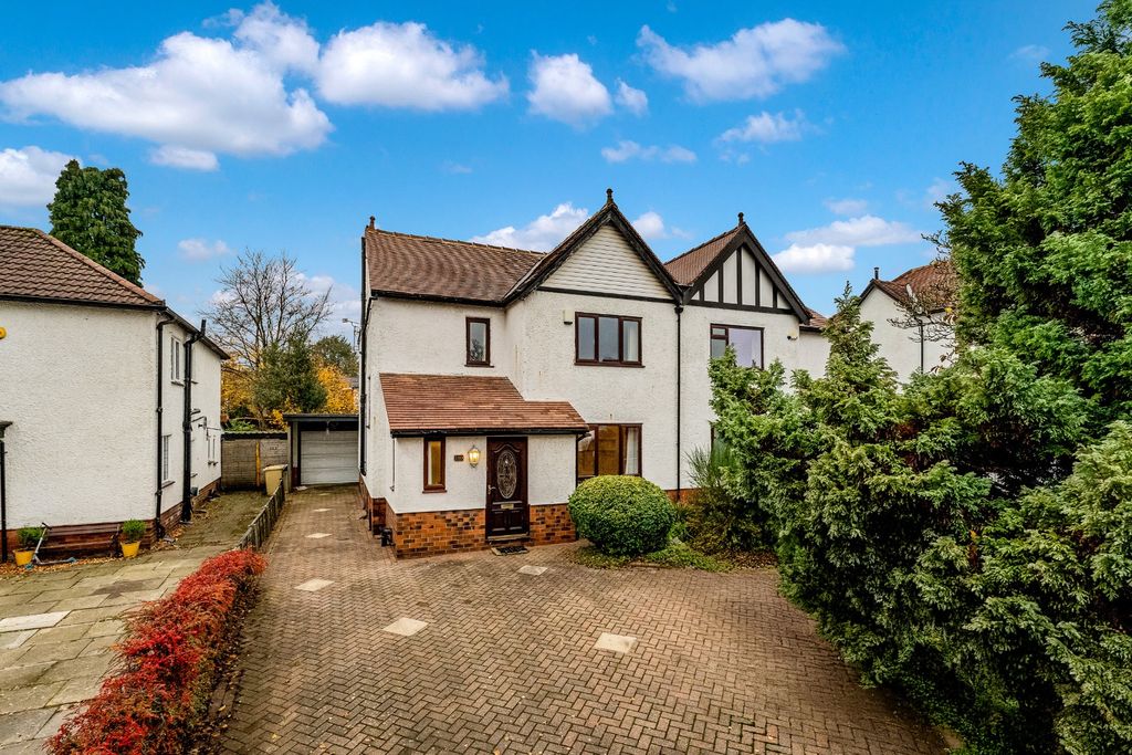 Property photo 1 of 34 4074641