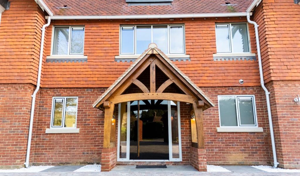 Property photo 2 of 46