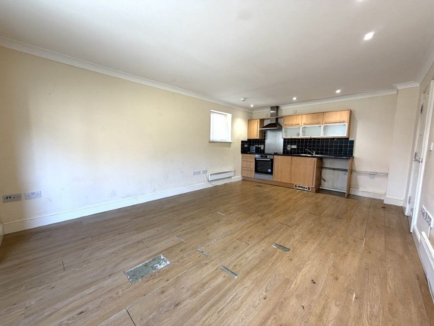 Property photo 3 of 8