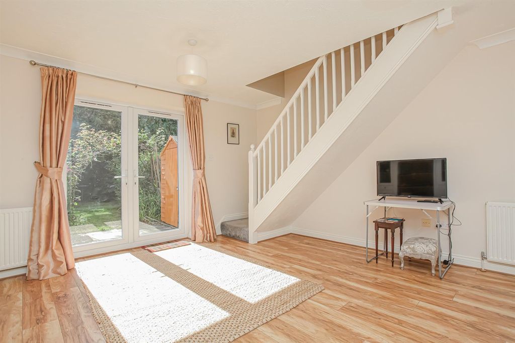 Property photo 3 of 12 Img_8971.Jpg