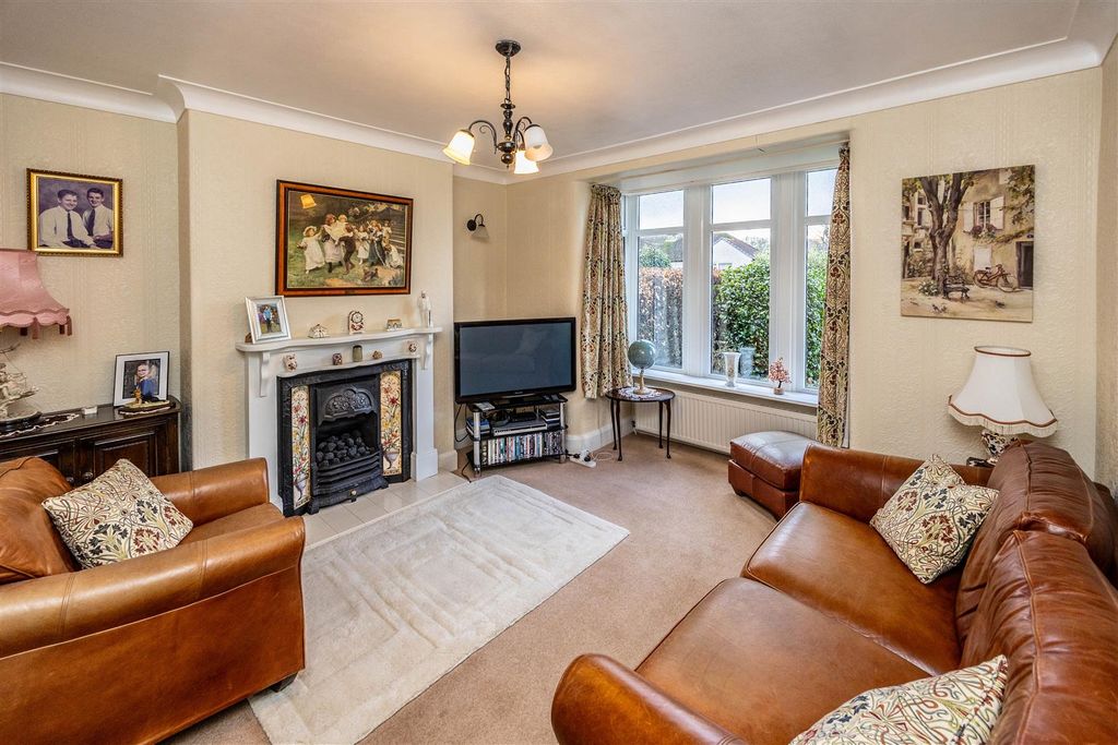 Property photo 2 of 30 18Hrelland-200126-17.Jpeg