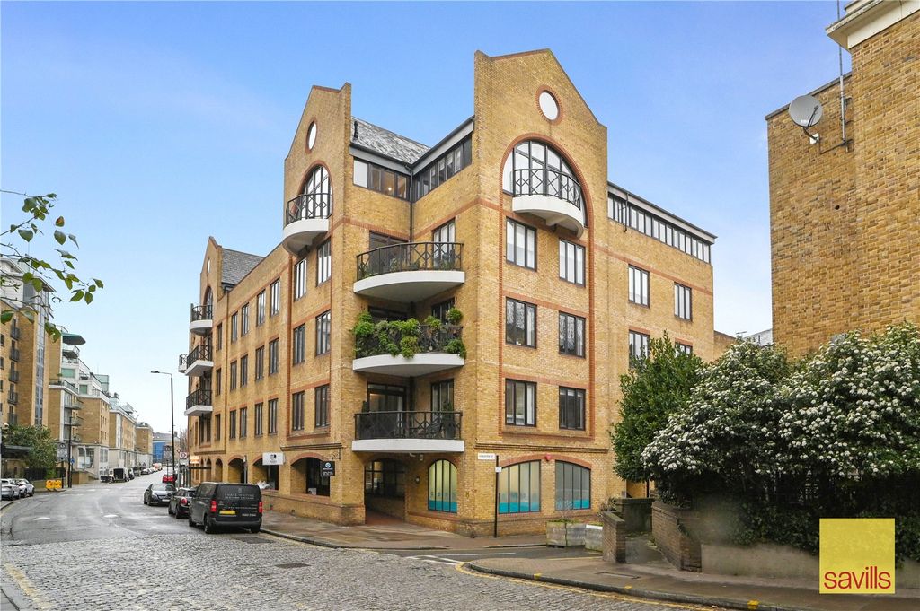 Property photo 2 of 15 External