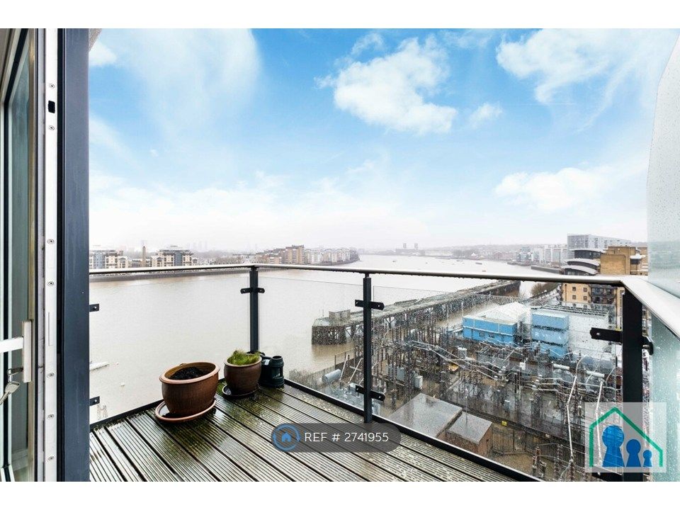 Property photo 3 of 14 Balcony