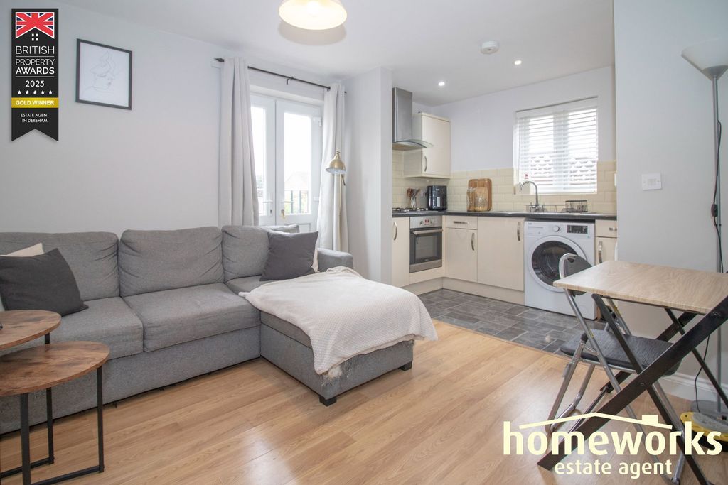 Property photo 3 of 9