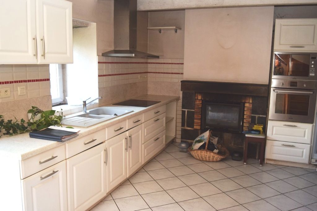 Property photo 3 of 17