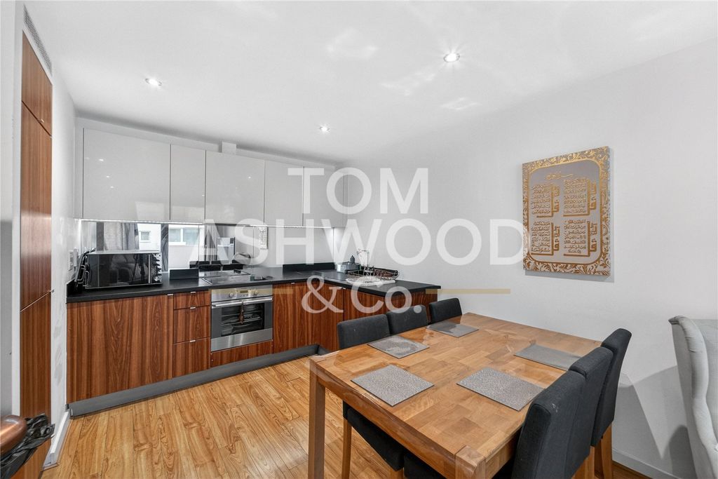 Property photo 3 of 9 Picture No. 48