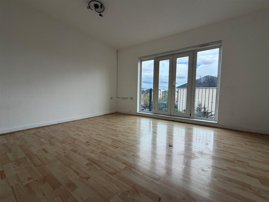 Property photo 2 of 7 2.Jpg