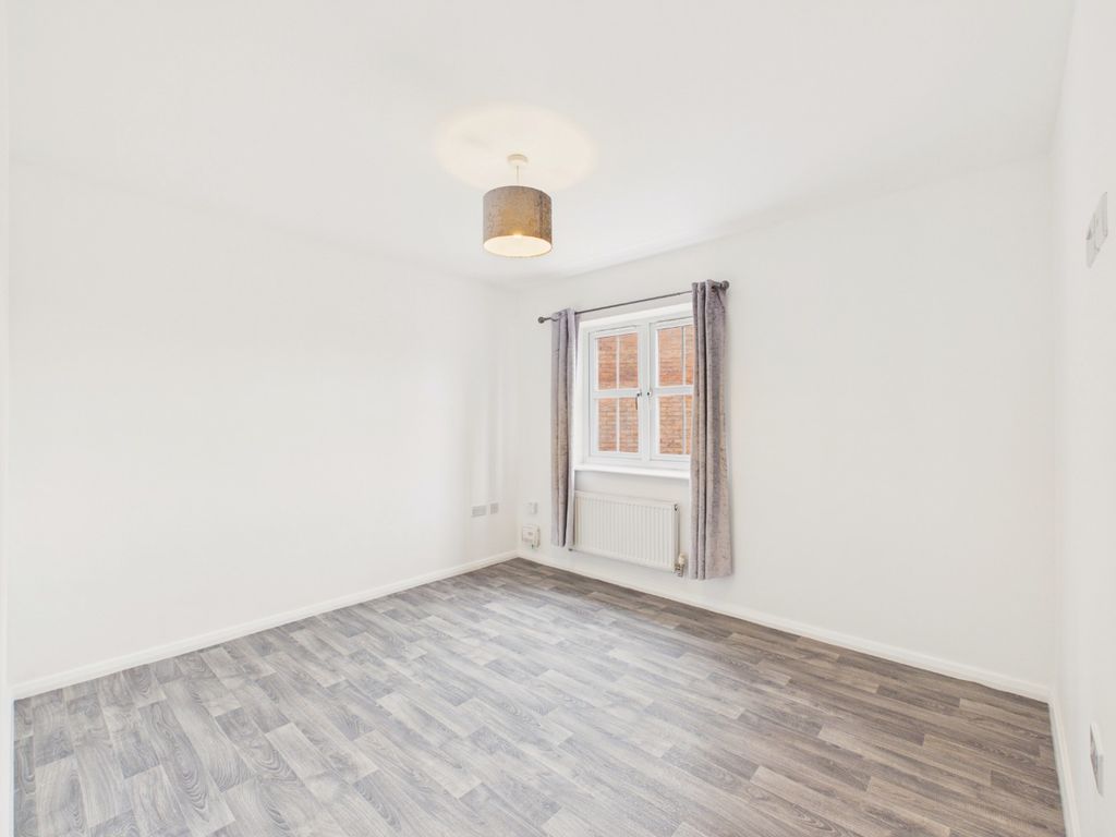 Property photo 3 of 10 5183247