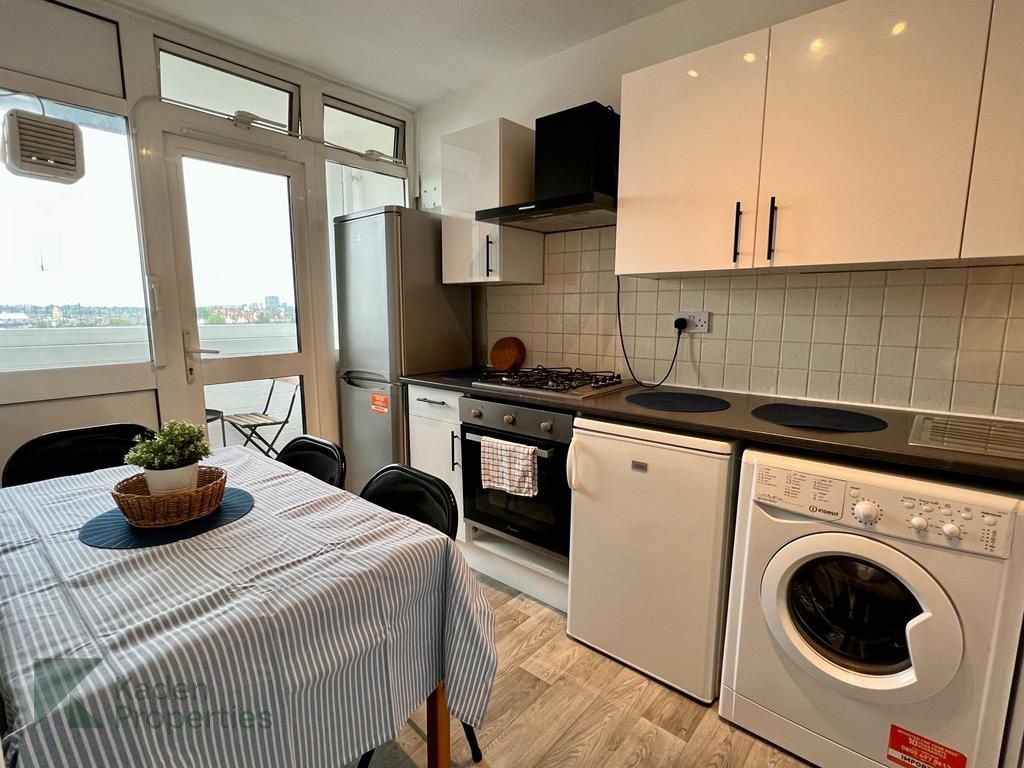 Property photo 3 of 6