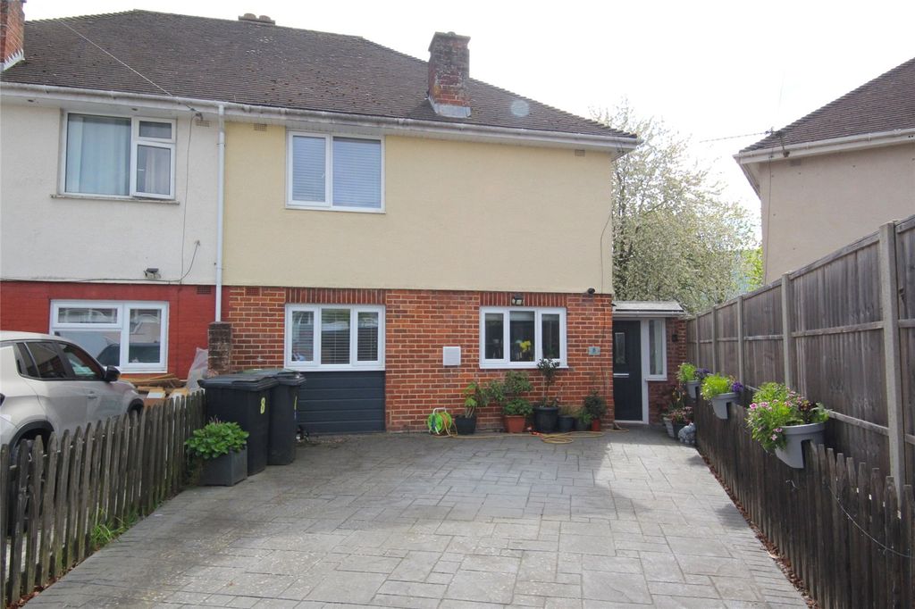 Property photo 1 of 13 Picture No. 12