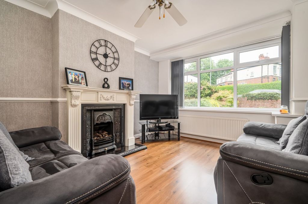 Property photo 2 of 30