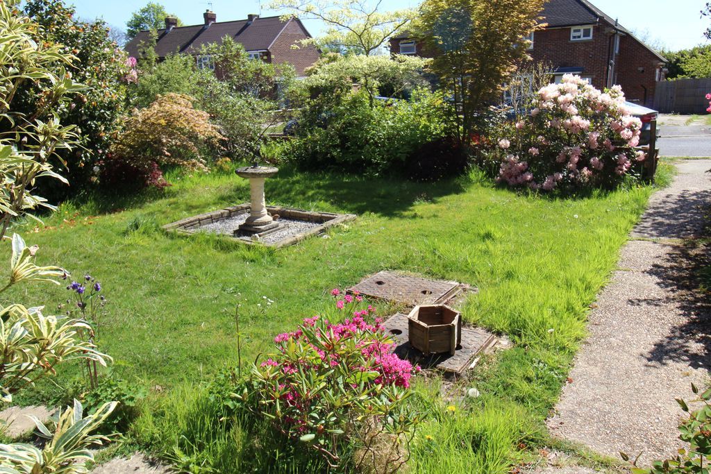 Property photo 3 of 7 Photo 6