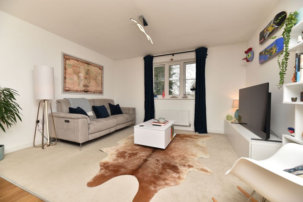 Property photo 3 of 13