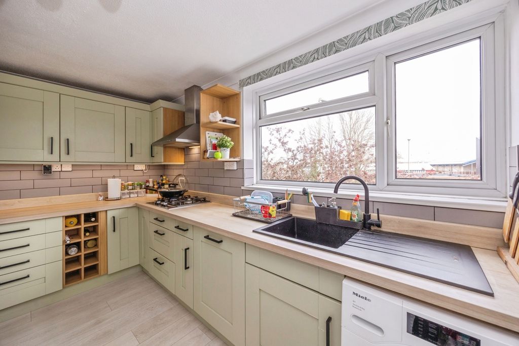 Property photo 3 of 23 Pbox-Img.Jpg