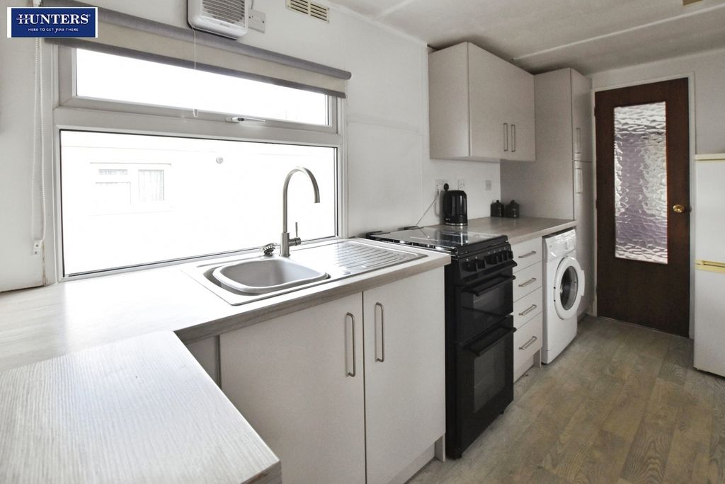 Property photo 2 of 18 Kitchen/Diner