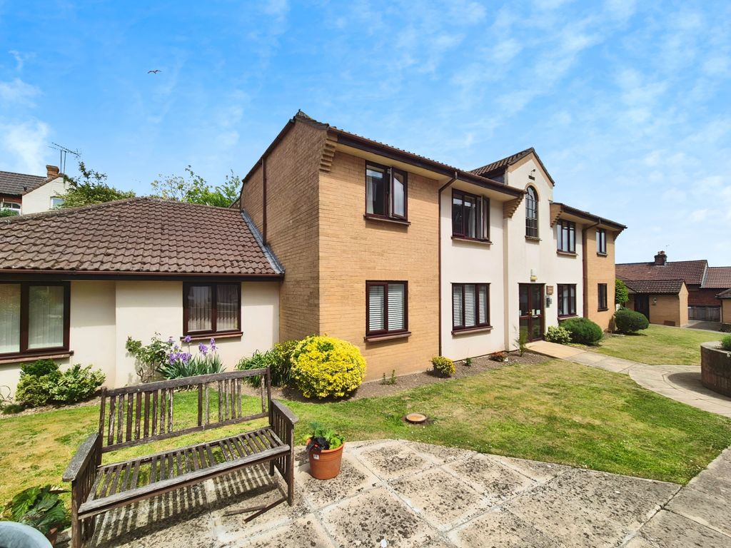 Property photo 1 of 13 85E73B02-1000028529