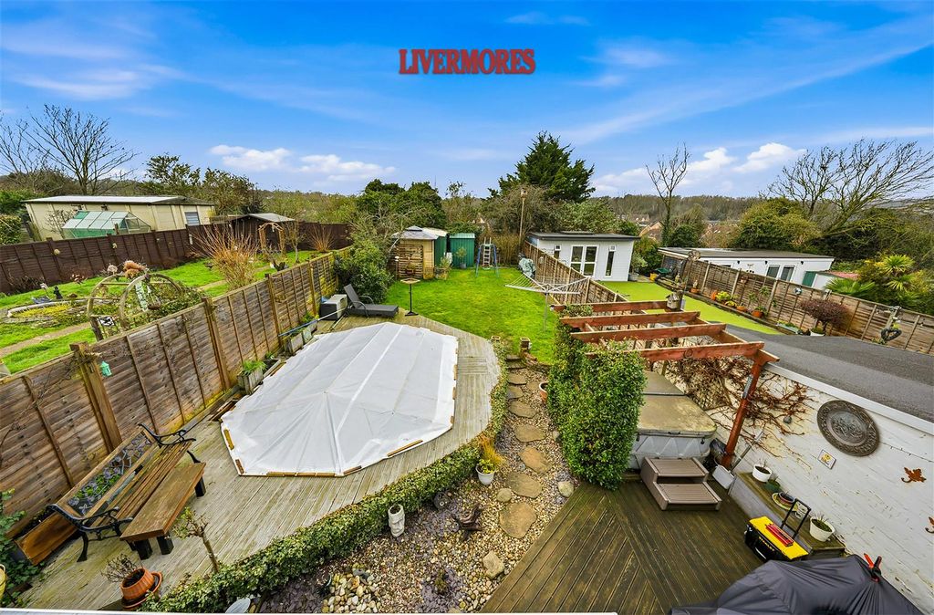 Additional image 4 of 4 bed detached bungalow for saleHeathview Avenue, Crayford, Dartford DA1