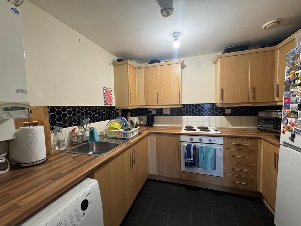 Property photo 2 of 6