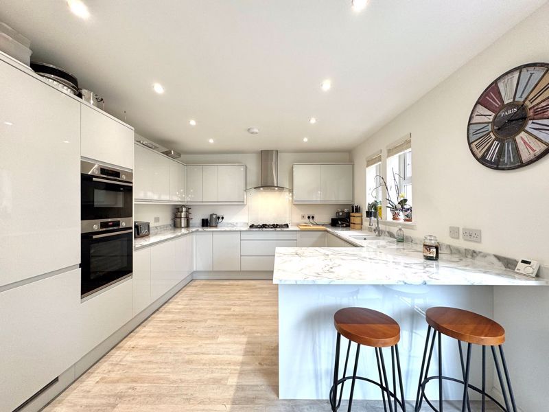 Property photo 2 of 27 Photo 2