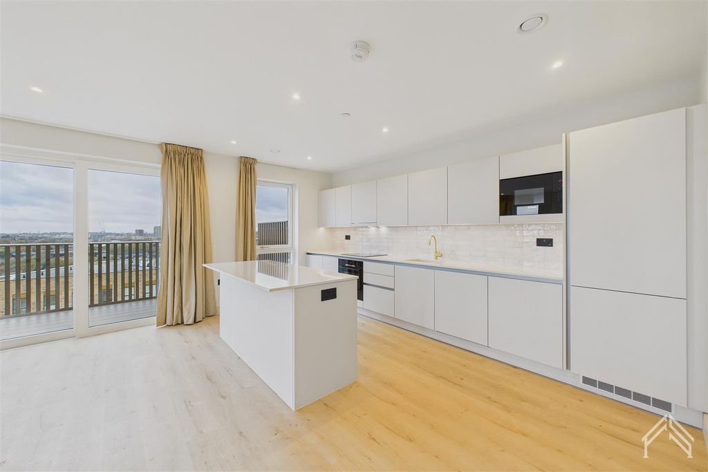 Property photo 3 of 19 4.Jpg