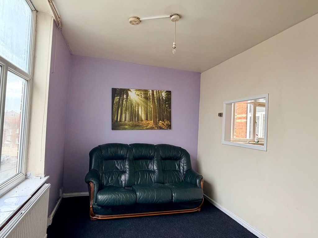 Property photo 3 of 9 Whatsapp Image 2026-04-09 At 11.05.50 Am