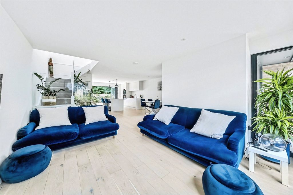 Property photo 1 of 17 Picture No. 33